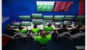 中国裁判马宁傅明周飞携手出征2026世界杯